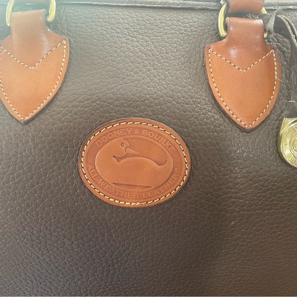 Vintage Dooney and Bourke large satchel bag with Shoulder Strap - Picture 7 of 15